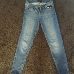 Midrise ankle skinny jeans medium wash